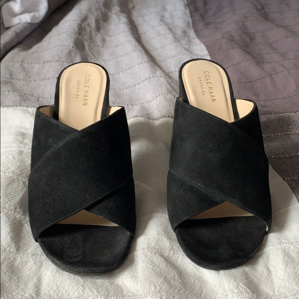 Sandals - Picture 2 of 5